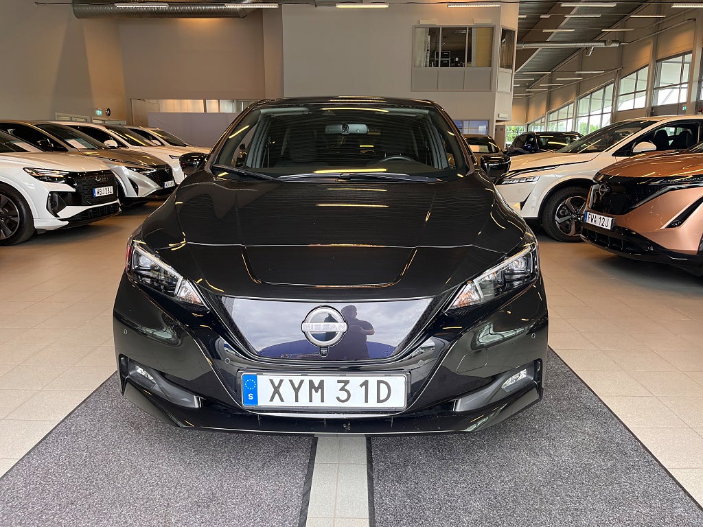 Nissan Leaf N-Connecta 39kwh nyservad