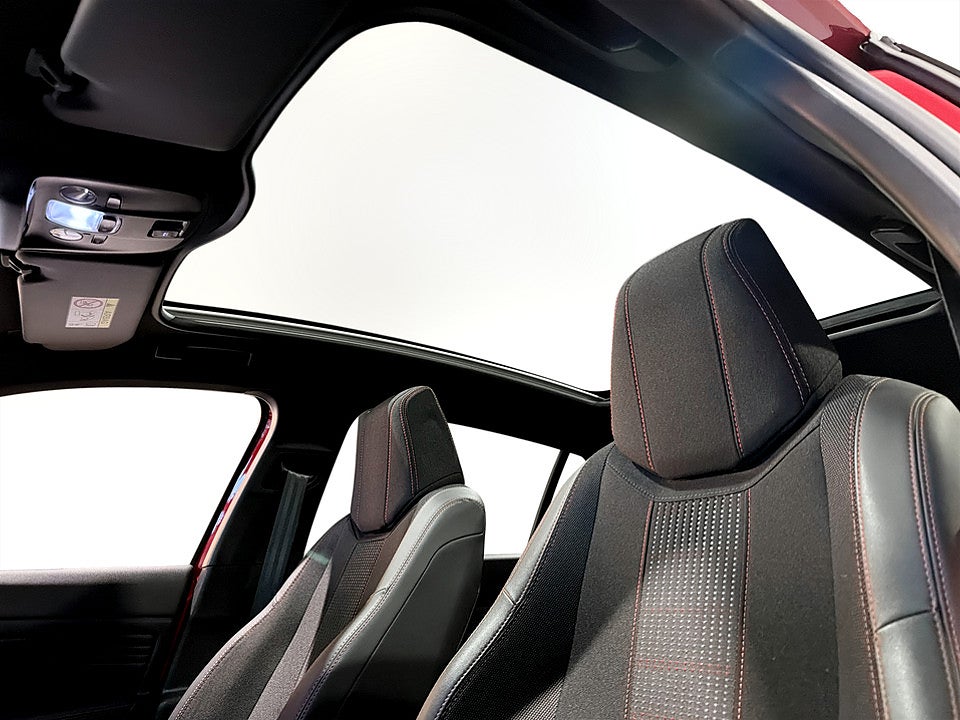 Bild på Peugeot 308 5D GT-Line 1.2 PT 130hk Aut PANO P-SENSORER