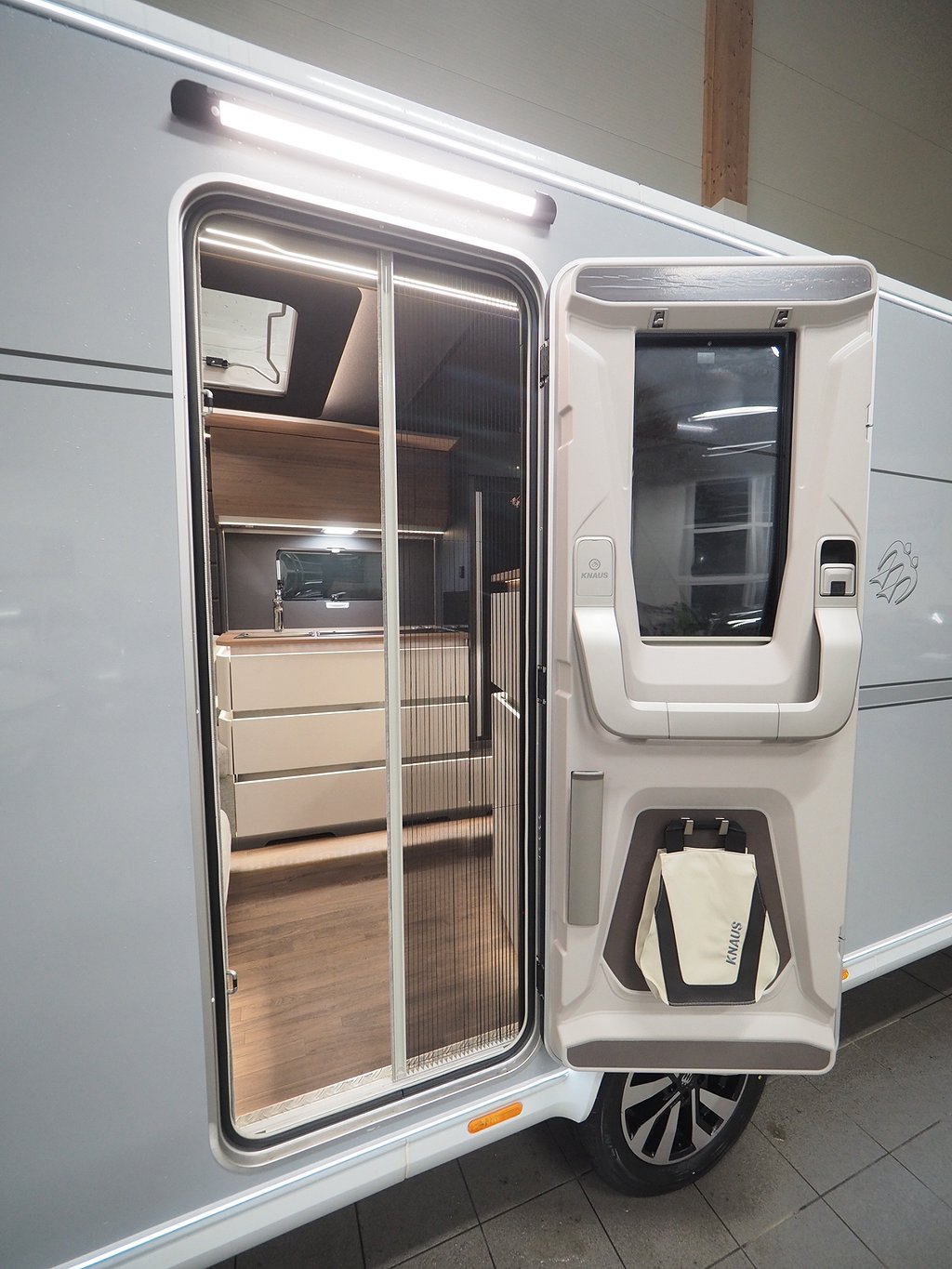 Knaus Azur 500 FU I ALDE I AKS I 17" 2023