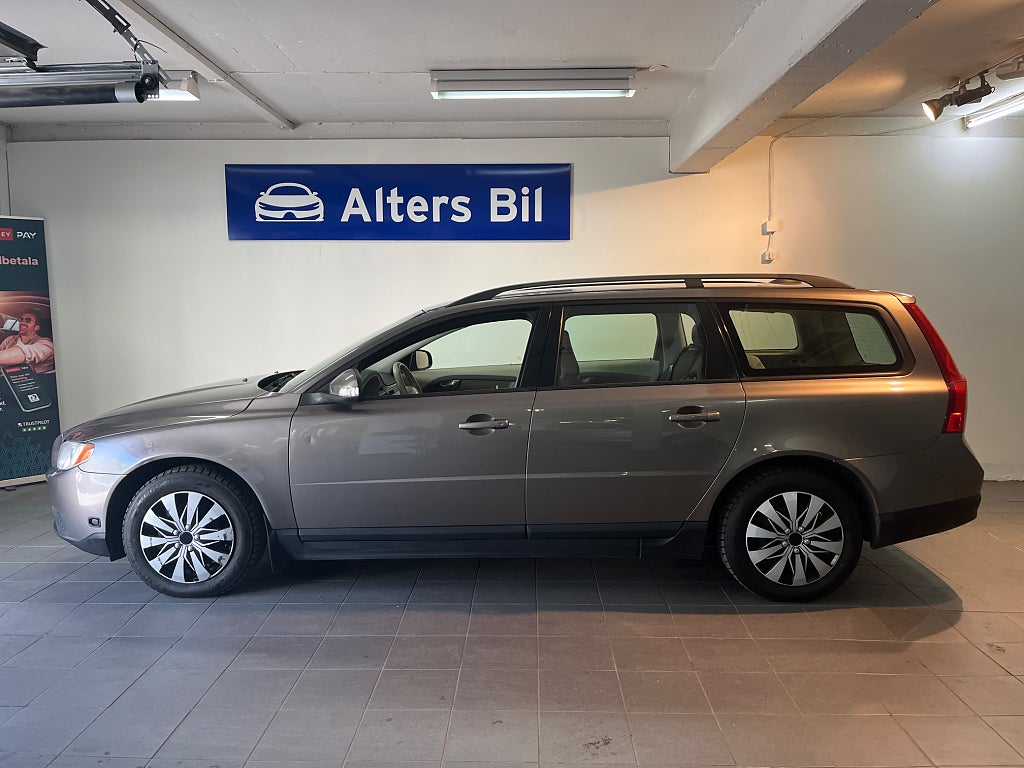 Volvo V70 2.0F   145Hk drag AC  årsskatt  1405kr