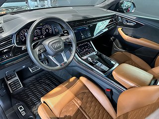 SUV Audi RSQ8 3 av 15