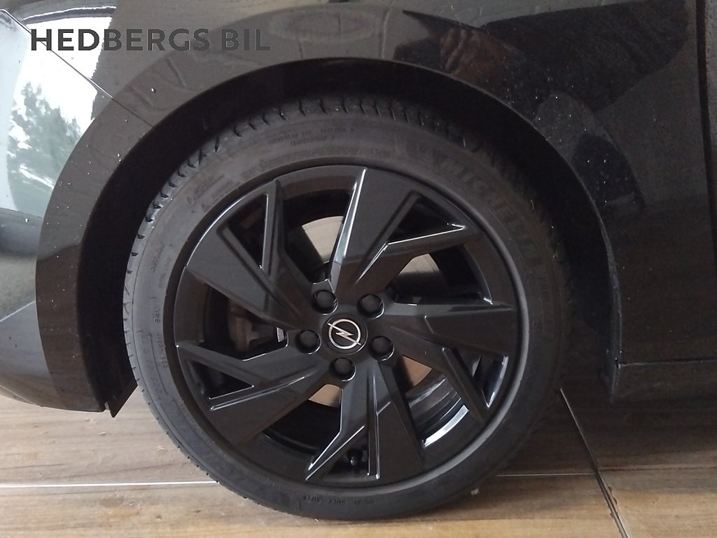 Opel Astra Sports Tourer 1.2 Turbo 130 GS Euro 6 thumbnail