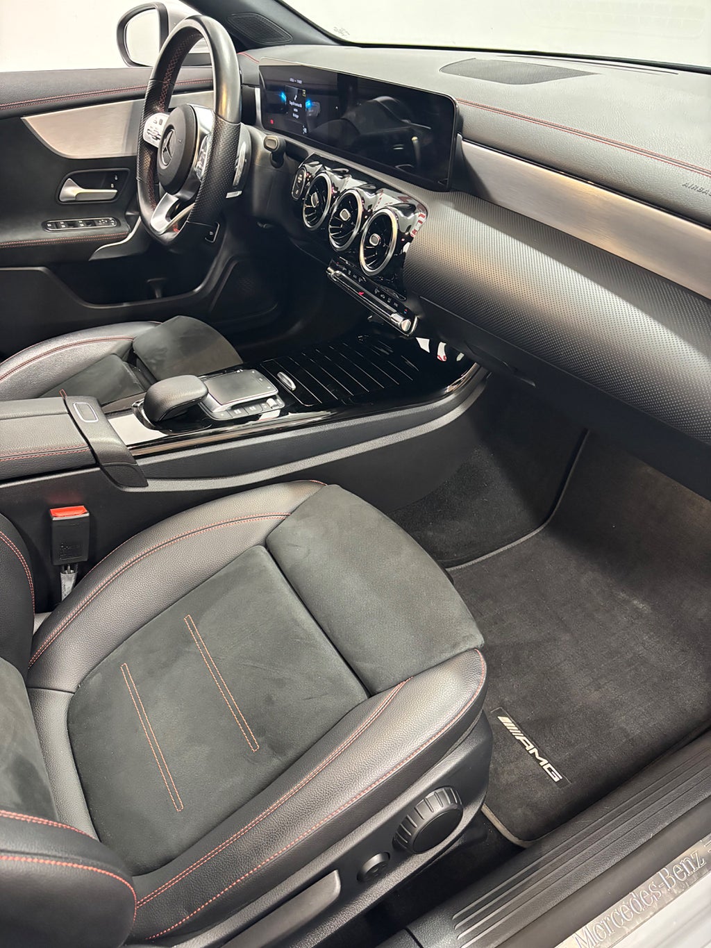 Mercedes-Benz CLA200 d 2021 - miniatyr 14