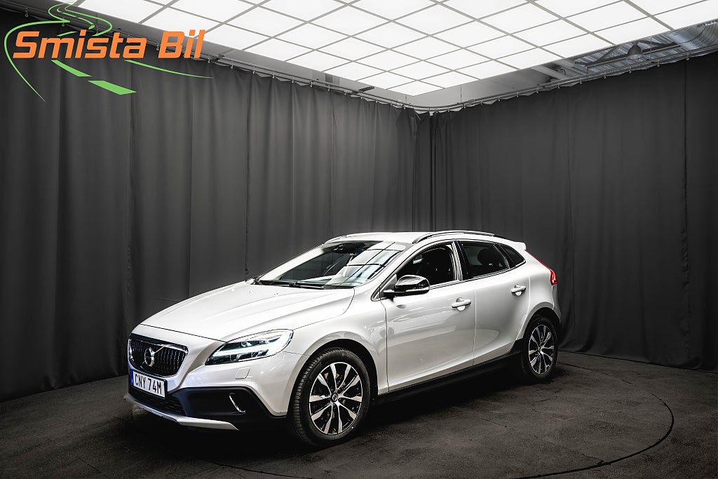 Volvo V40 Cross Country T3 Plus KAMERA B-VÄRMARE BLIS ADAPTIV-FARTHÅLLARE LED