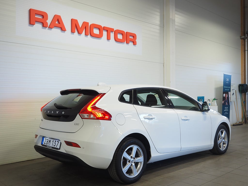 Volvo V40 D2 120hk Kinetic Business II Klimatpkt P-Värmare PDC