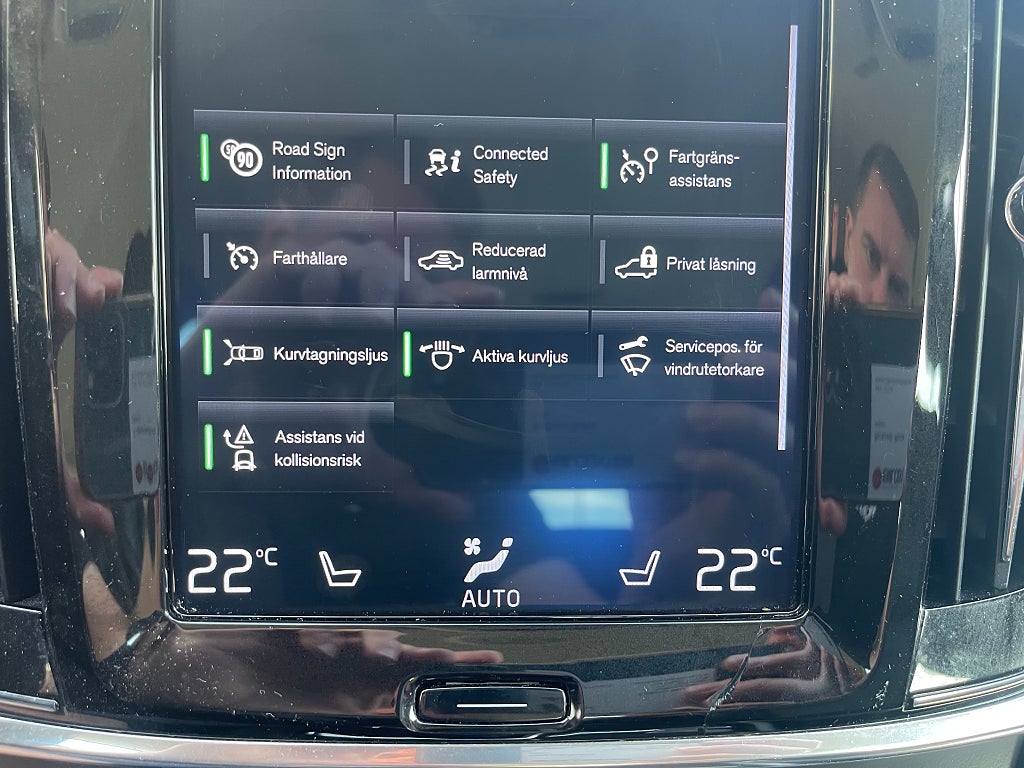 Volvo V90 Cross Country D4 AWD Pro 190 hk Välutrustad
