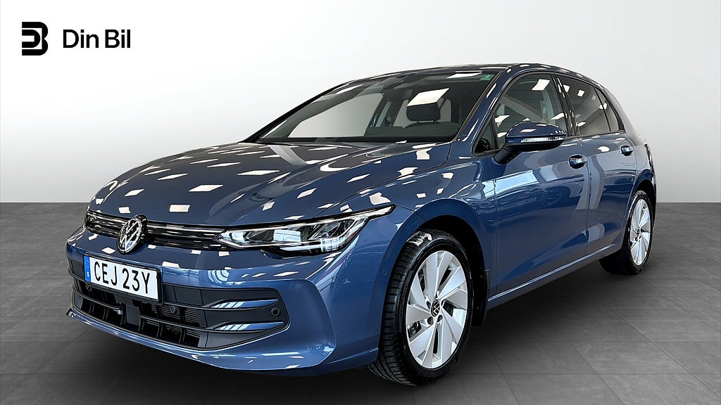 Volkswagen Golf LIFE 1.5 eTSI 150 HK | Backkamera | Värmare
