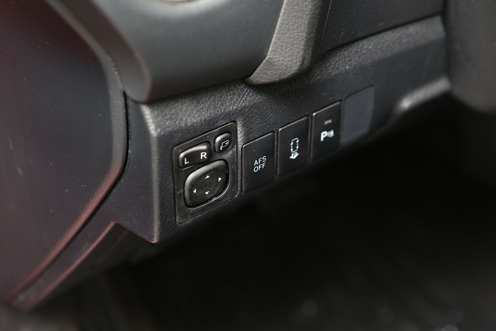 Toyota Auris Touring Sports Hybrid e-CVT Executive 2015