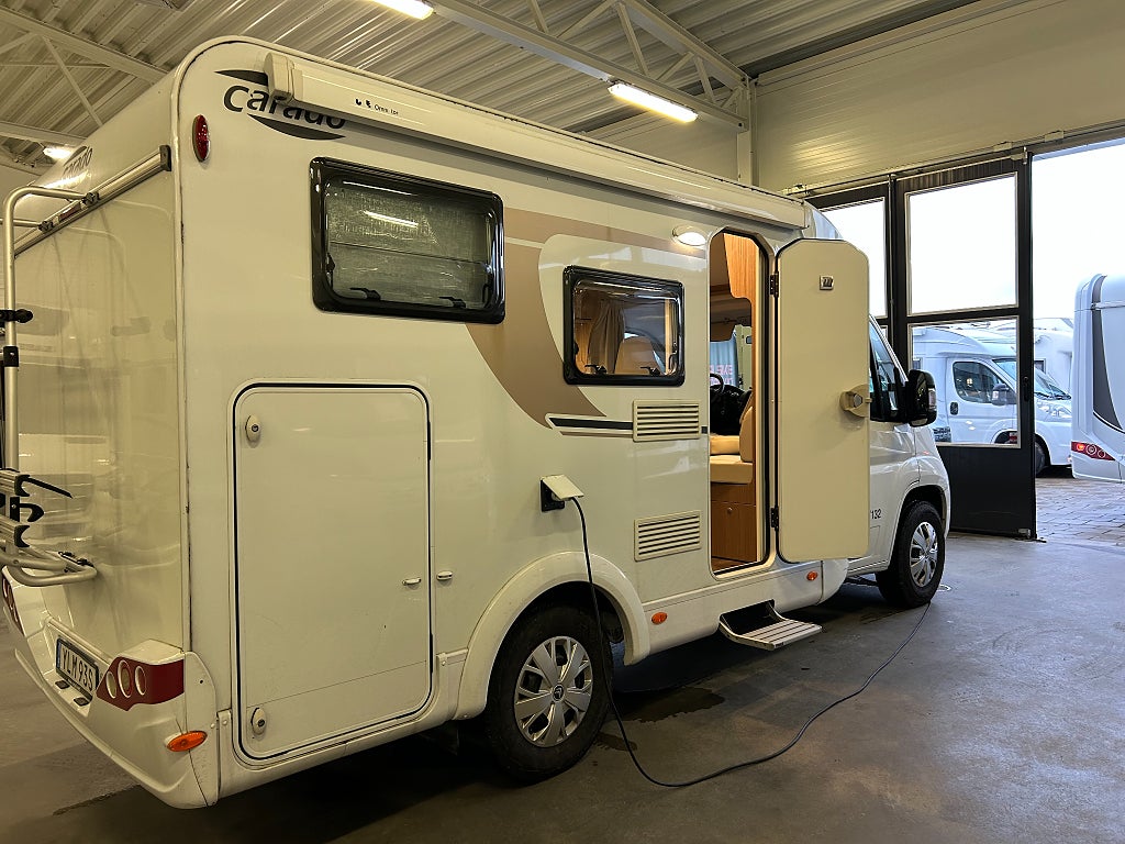 Carado V 132 / Cykelställ / Markis / Under 6m / B-körkort - Carado