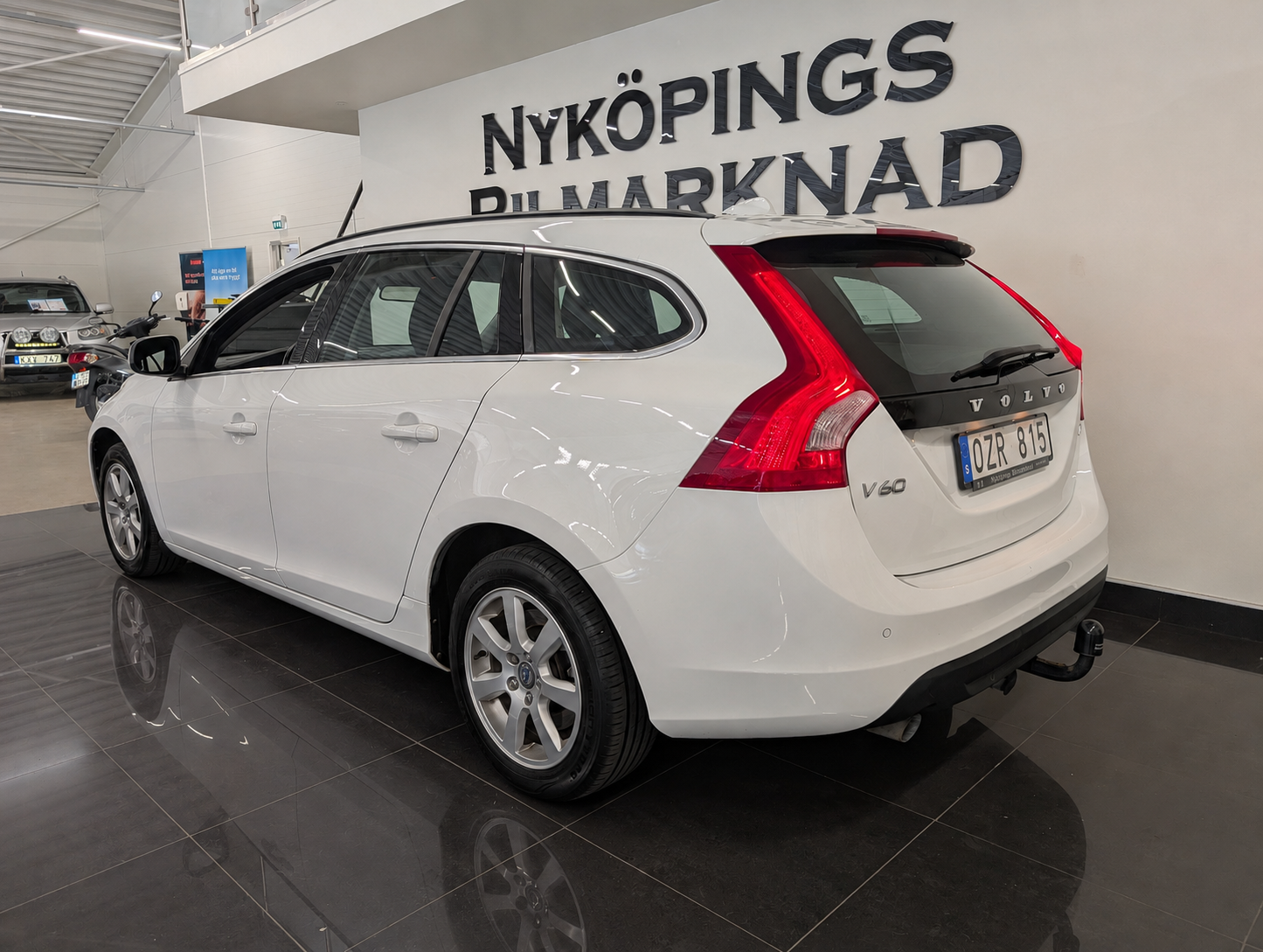 Volvo V60 D2 Momentum Dragkrok 2013, bild 3/44