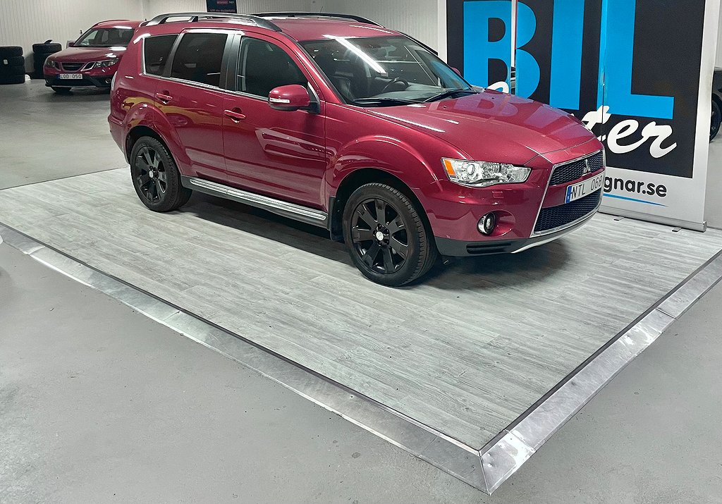 Mitsubishi Outlander 2.2 Di-D 4WD Sportronic  7 Sits skinn 