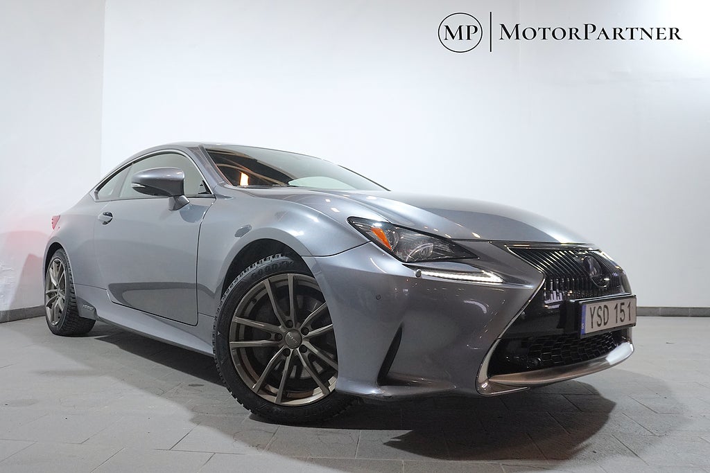 Lexus RC 300h 2.5 CVT Executive Navi Läder Kamera 223hk 3,95%
