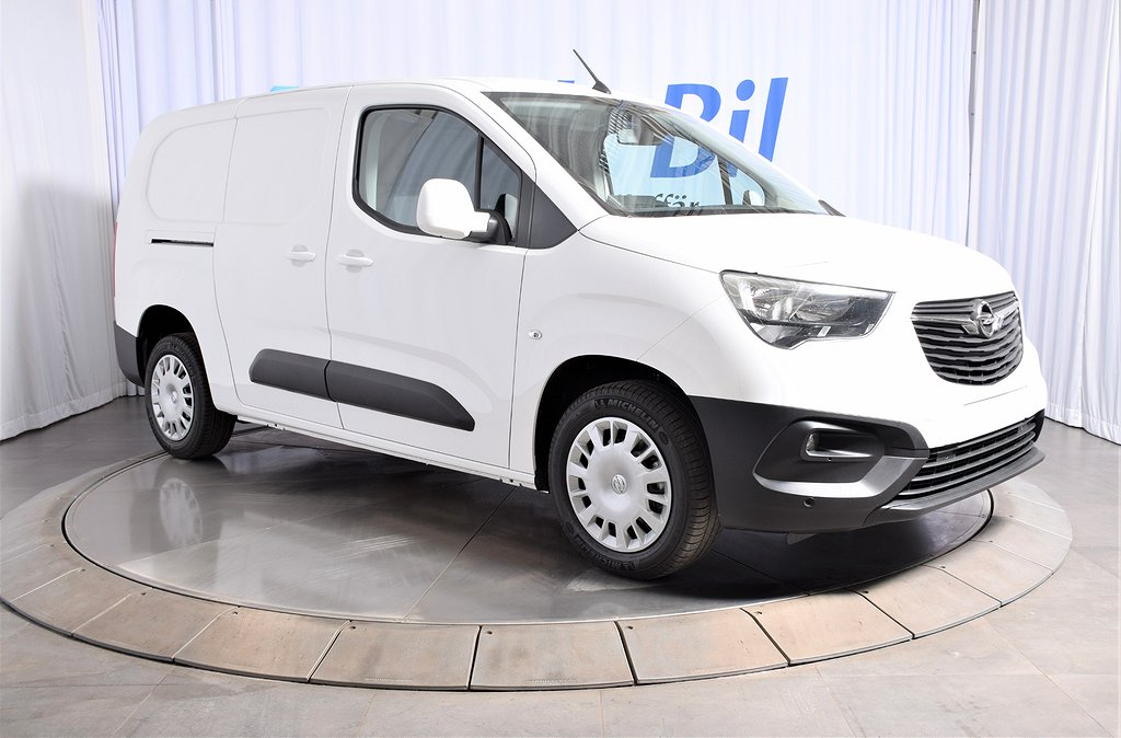 Opel Combo L2H1 / Business 100hk / Drag & Värmare / OMG LEV!