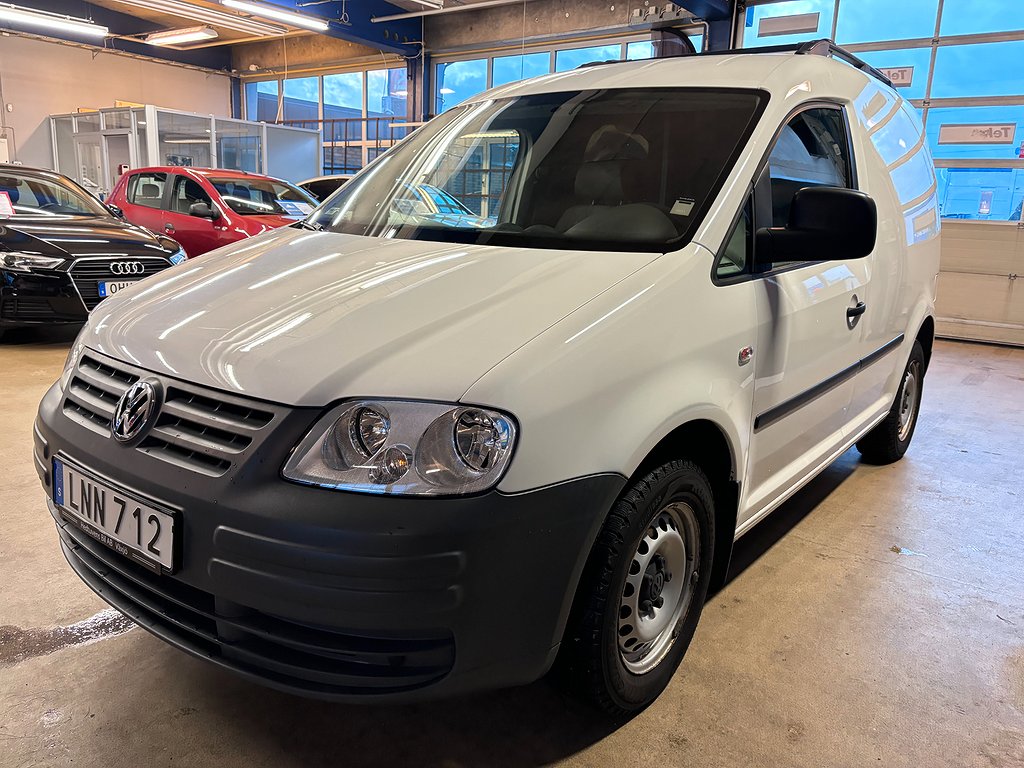 Volkswagen Caddy 2,0 EcoFuel Skåp *Verkstadshylla /Drag*