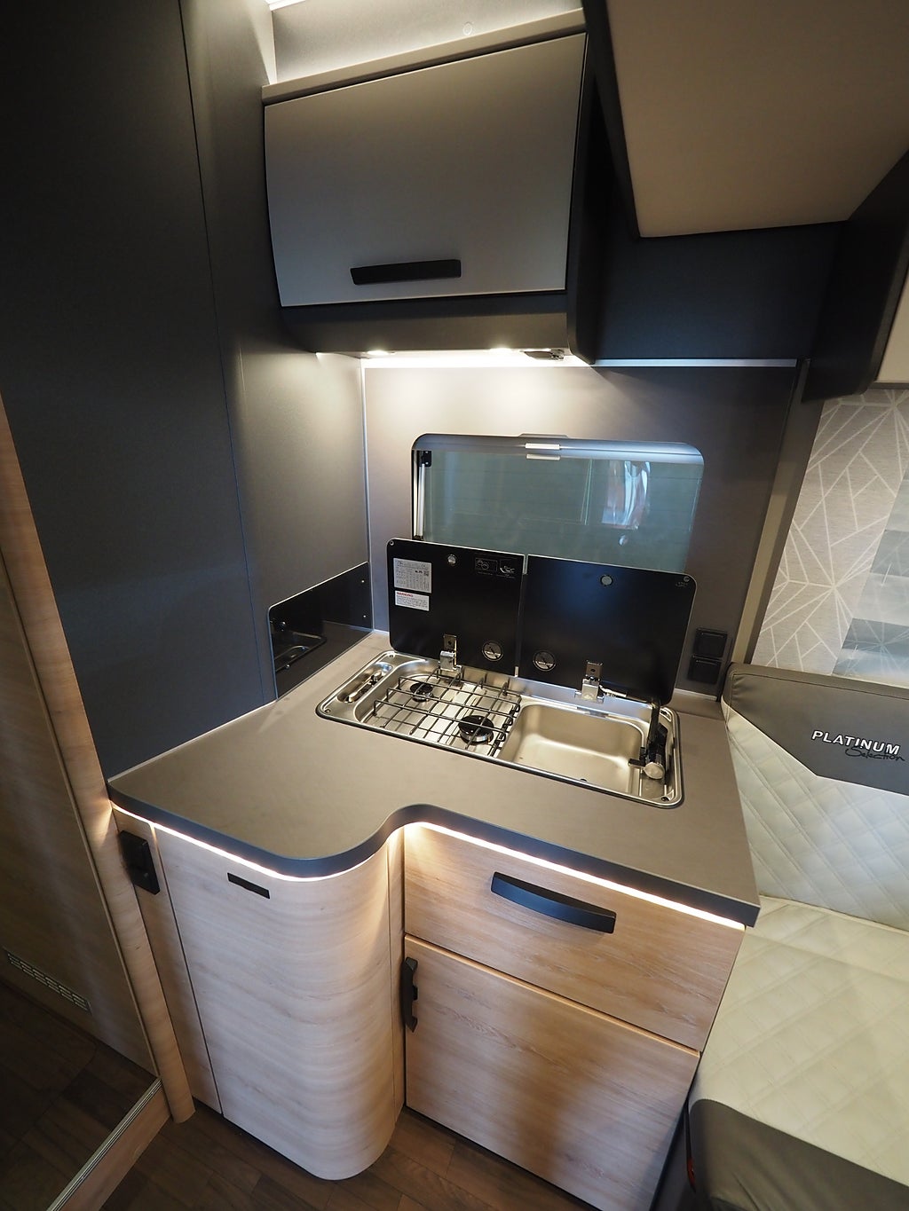 Knaus L!ve Wave 700 LX Platinum Selection