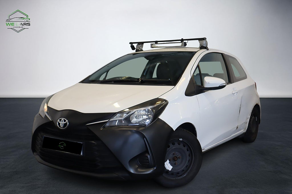 Toyota Yaris 3-dörrar 1.5 VVT Automat Extra Ljus Kamera Värmare  