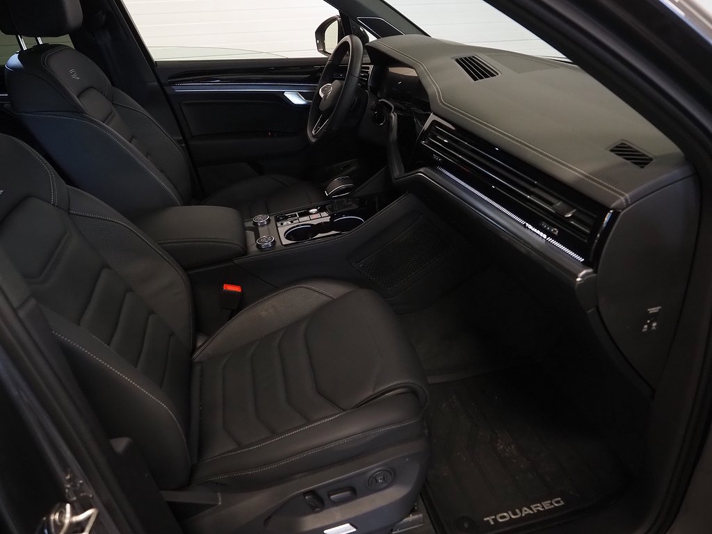 Volkswagen Touareg TDI 286hk 4M R-Line Black | Se Spec! | 2025