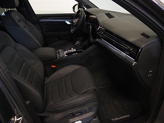 SUV Volkswagen Touareg 11 av 26