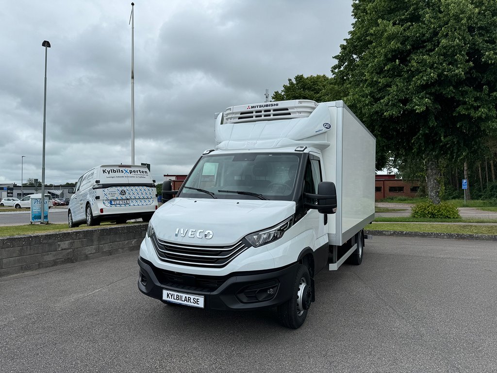 Iveco Daily 70C 18H A8 Kylbil med bakgavelhiss 