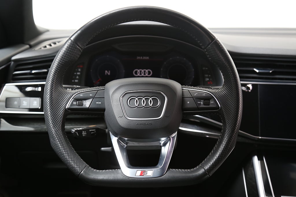 Audi Q8 50 TDI Quattro S-Line | B&O | Drag | 360° | Värmare 2019