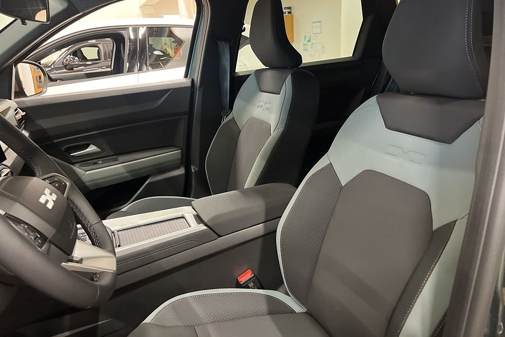 Dacia Bigster Hybrid 155 MultiMode *Taklucka/Privatleasing fr. 5 390*