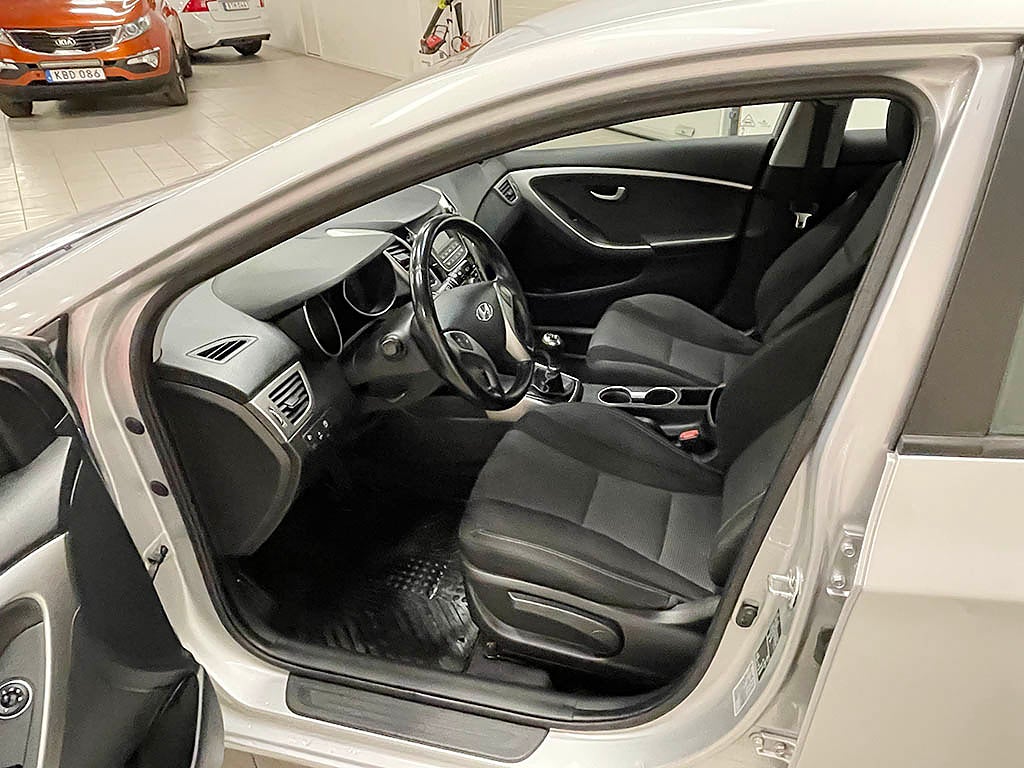 Hyundai i30 5-dörrar 1,6 CRDi 110Hk
