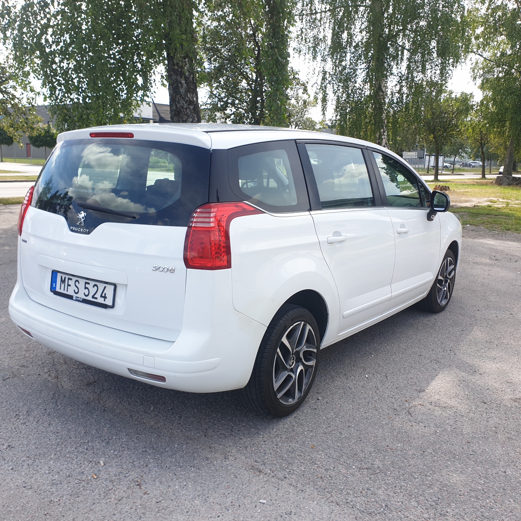 Peugeot 5008 6 -BlueHDi -7-sits 120hk 2016, kuva 7/40