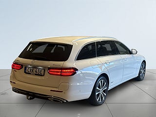 Mercedes-Benz E 300 T de 4M Avantgarde Drag Navi Widescreen Bkamera S&V – bild 6