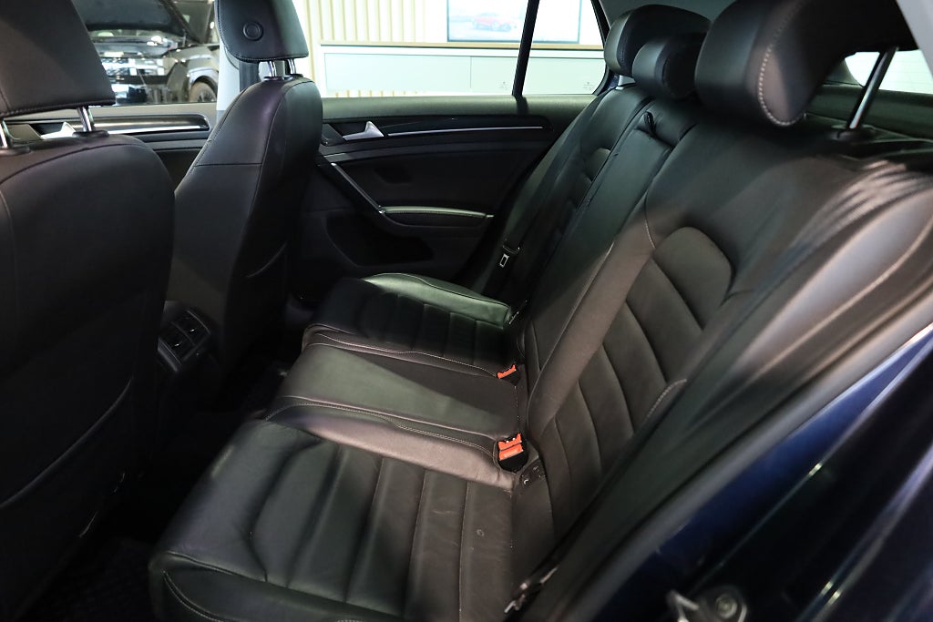 Volkswagen Golf 2.0 TDI 150HK AUT GT Pano Drag Kamera Värmare Läder 2014
