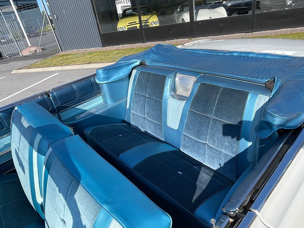 Oldsmobile 98 Classic Ninety-Eight Convertible Coupé 6.5 V8