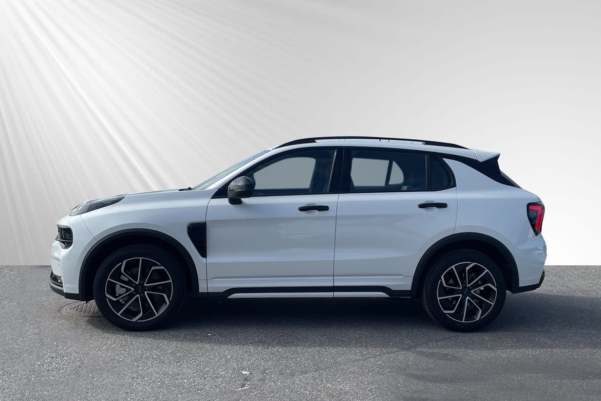 Lynk & Co 01 Core PHEV 2025, bild 2/29