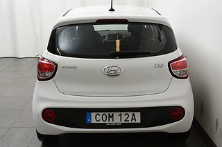 Halvkombi Hyundai i10 7 av 24