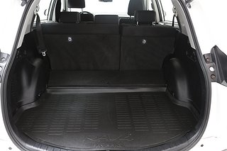 SUV Toyota RAV4 22 av 24