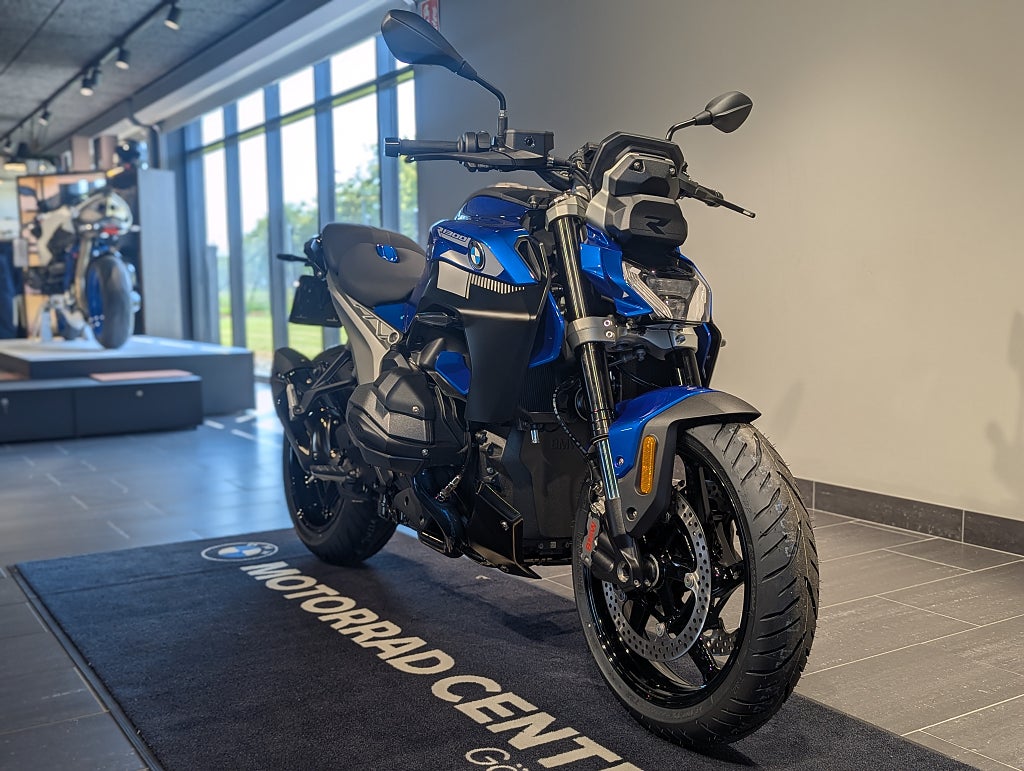 BMW R1300R /DEMO-Kampanj/SPARA: 33.795kr!/Ca 100 mil