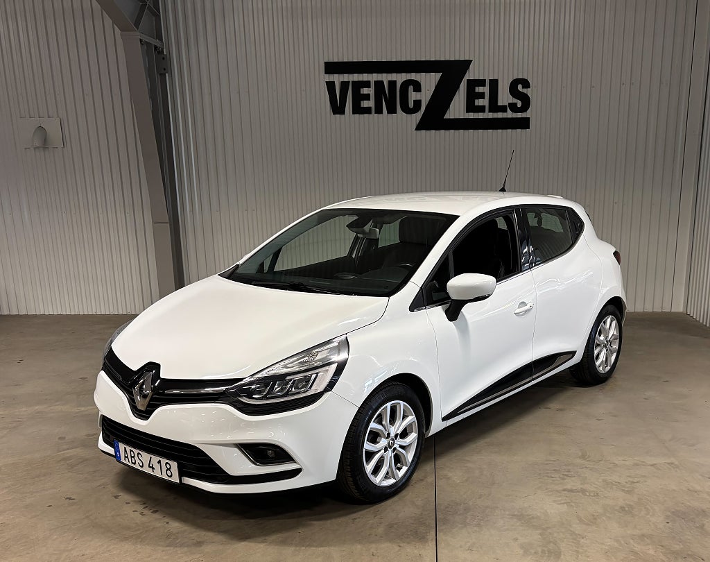 Renault Clio 0.9 TCe Intens GPS Kamkedja Endast 5 074 mil
