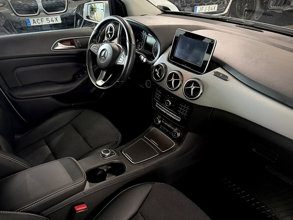 Mercedes-Benz B 180 7G-DCT Urban SE Edition - bild 3