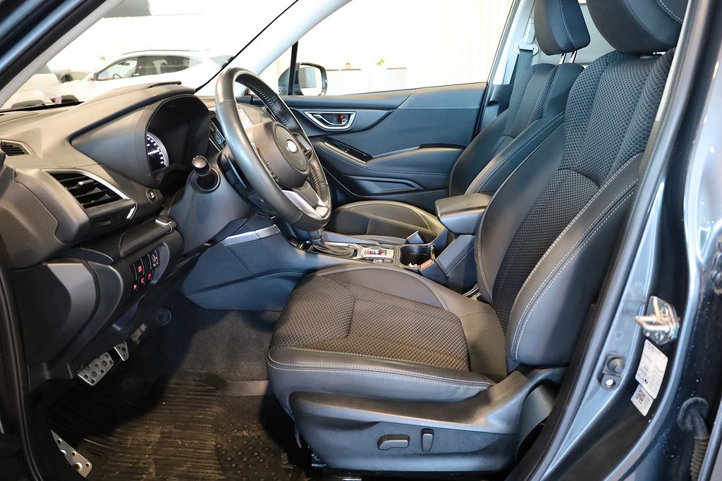 Subaru Forester 2,0i e-Boxer XFuel Active AWD Bränslevärmare 2022