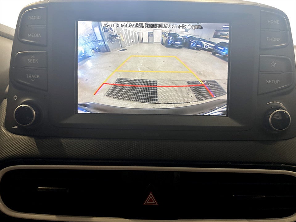 Bild på Hyundai Kona Essential Hybrid 1.6 GDI 141hk Aut B-KAMERA CARPLAY