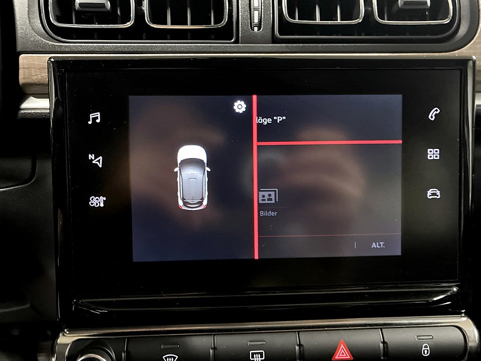 Bild på Citroën C3 Shine 1.2 PT 110hk Aut P-SENSORER CARPLAY