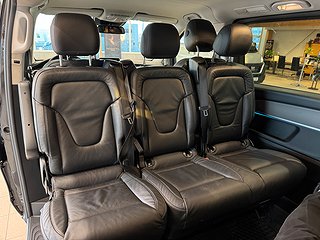 Minibuss Mercedes-Benz V 15 av 16