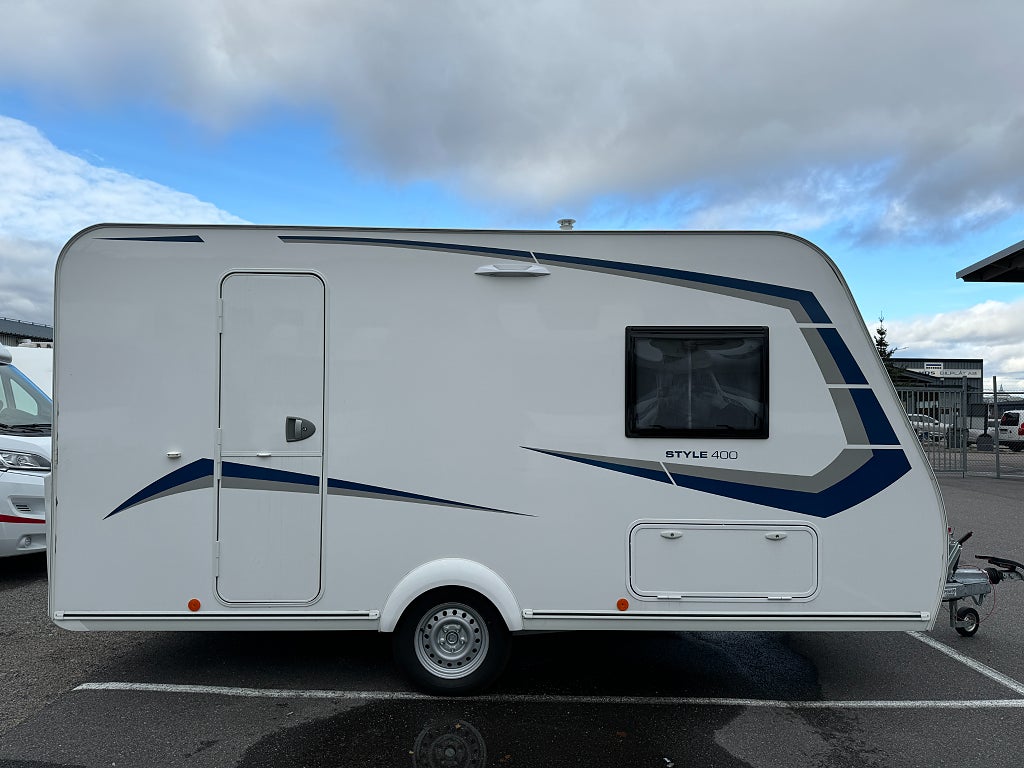 Caravelair Alba 400 Style Dubbelbädd! 1300kg! Vagnen är ny!