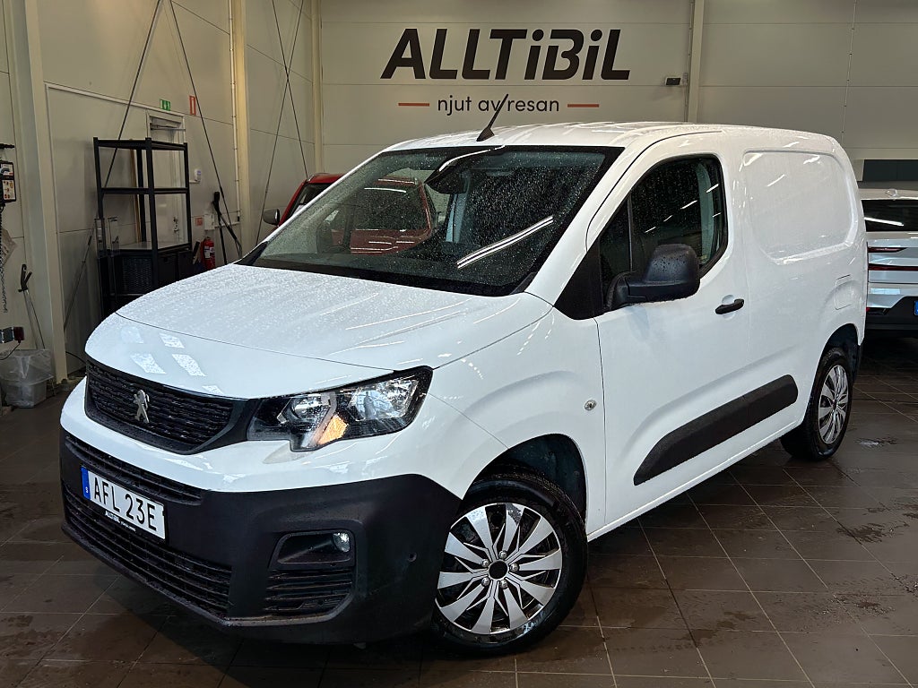 Peugeot Partner L1 PRO 1.5 BlueHDi 130 AUT Drag/Värmare/Kam Bytt