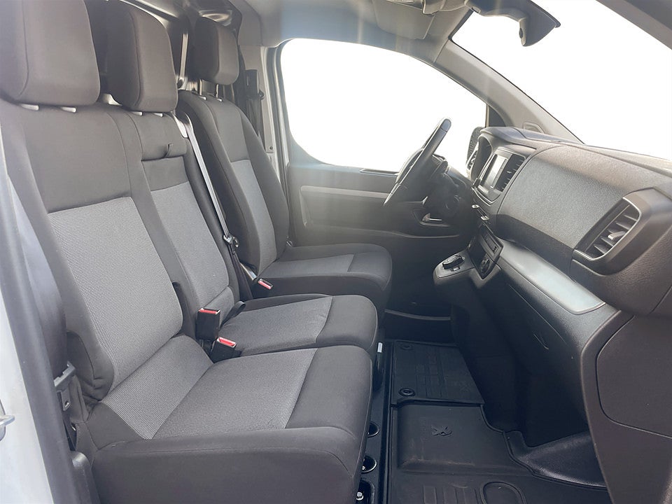 Bild på Peugeot Expert PRO+ 2.0 BHDi 145hk Aut L3 VÄRMARE DRAG B-KAMERA