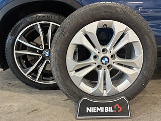 BMW X2 xDrive25e Aut Advantage Kamera Värmare HuD Skinn S&V – bild 17