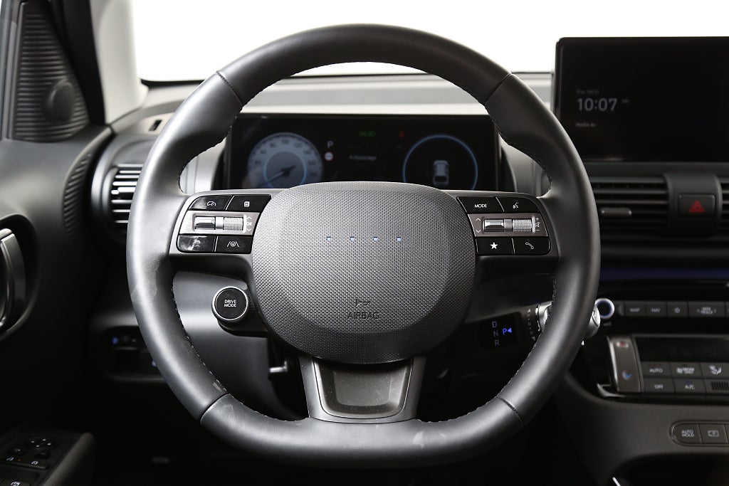 Hyundai Inster 49kWh Advanced 370 km Värmepump FD. demobil 2025