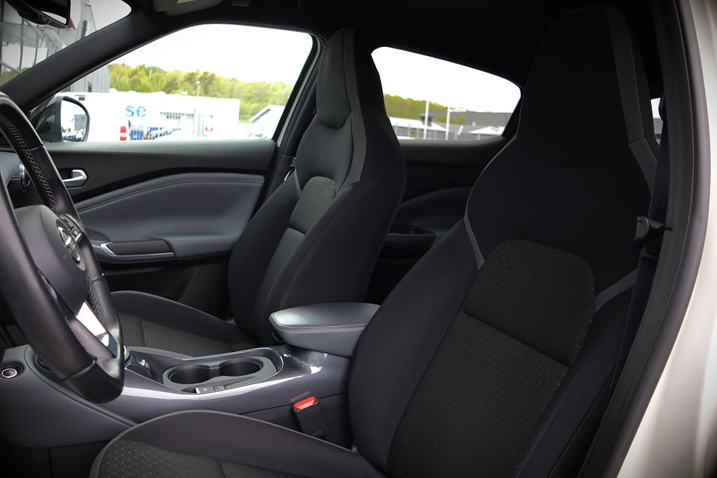 Nissan Juke N-CONNECTA 1.0 DIG-T 117hk DCT B-Kamera Carplay NAVI