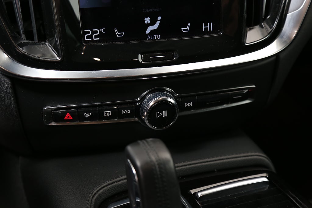 Volvo V60 Recharge T6 340hk Inscription Expression AWD Drag 2021