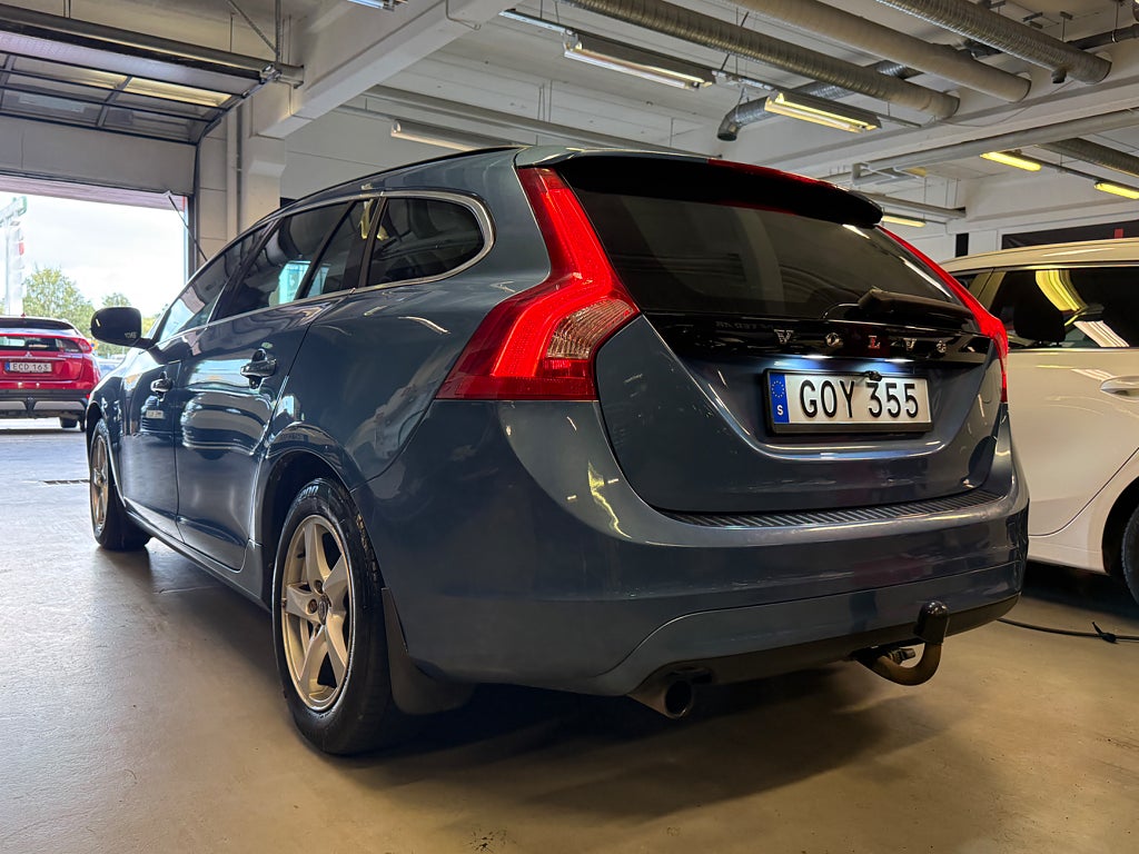 Volvo V60 2015 - miniatyr 8