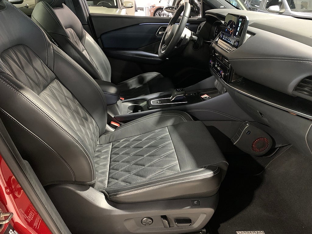 Nissan Qashqai 1.3 158hk Tekna+ |Drag|Pano|Läder|HUD|Kamera| 2022