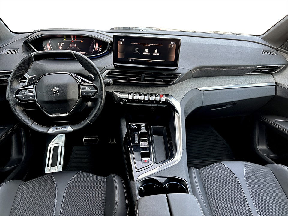 Bild på Peugeot 5008 GT 1.2 PT 130hk Aut 7-SITS B-KAMERA CARPLAY